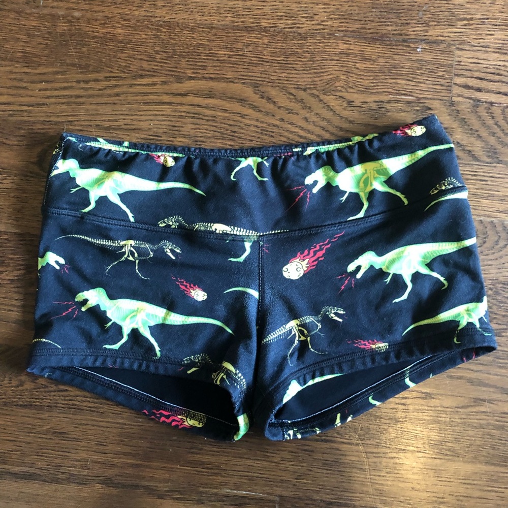 Fleo T-Rex shorts